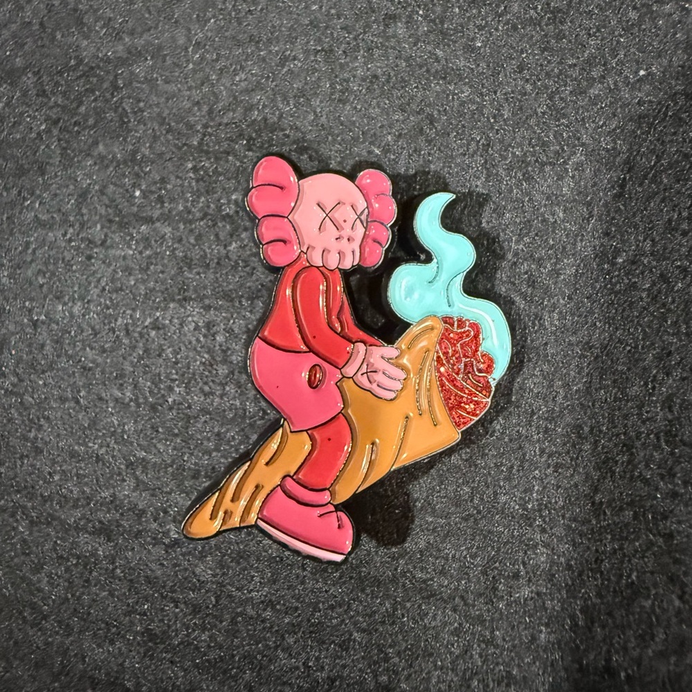 KAWS NUBES PINK HAT PIN